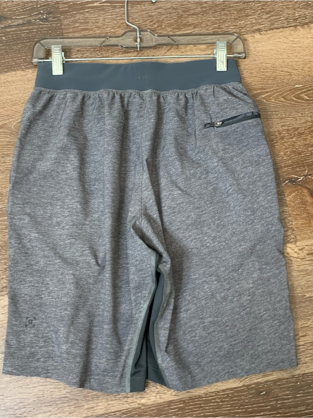 Lululemon Mens gray T.h.e linerless shorts XS - Picture 3 of 9